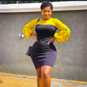 Lire la suite à propos de l’article Destiny Etiko : Des débuts modestes à la superstar de Nollywood – L’histoire inspirante d’une actrice qui a conquis l’Afriqu